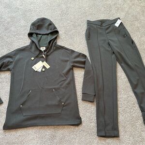 Elie Tahari 2 Piece Set Green Womens Sweatshirt & Tapered Leg Pant NWT XS